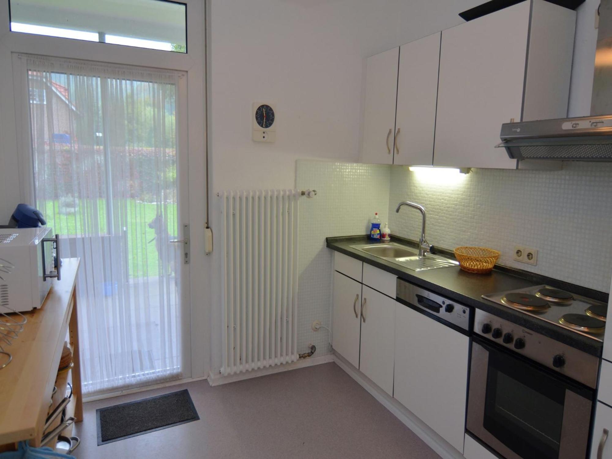 Spacious Apartment In Weser Uplands With Garden Bad Pyrmont Exteriör bild