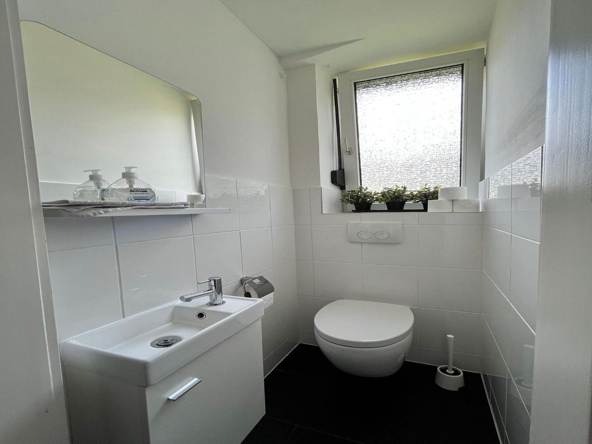 Spacious Apartment In Weser Uplands With Garden Bad Pyrmont Exteriör bild