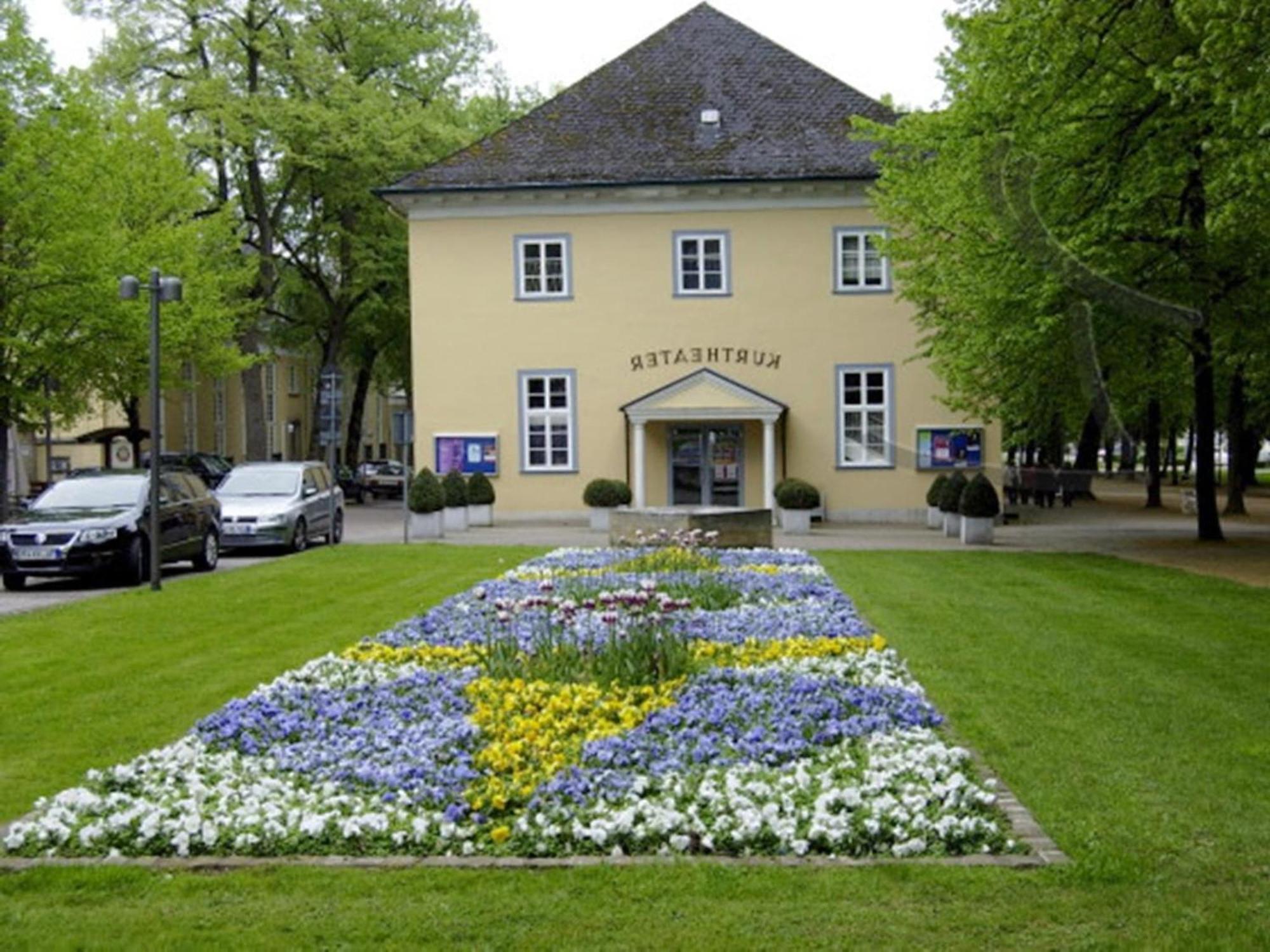 Spacious Apartment In Weser Uplands With Garden Bad Pyrmont Exteriör bild